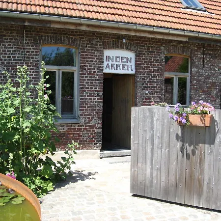 In Den Akker *